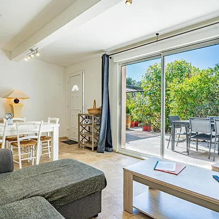 Domaine De L'aufrene Bed & Breakfast Hyeres
