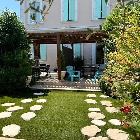 Domaine De L'aufrene Bed & Breakfast 3*