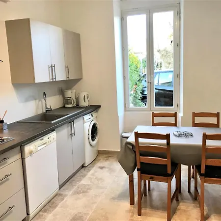 Domaine De L'aufrene Bed & Breakfast 3*