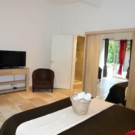 Domaine De L'aufrene Bed & Breakfast
